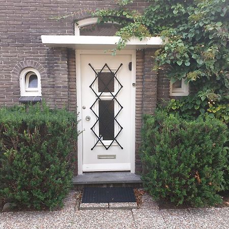Bed & Bye Schiphol Apartment Бадхуведорп Екстериор снимка